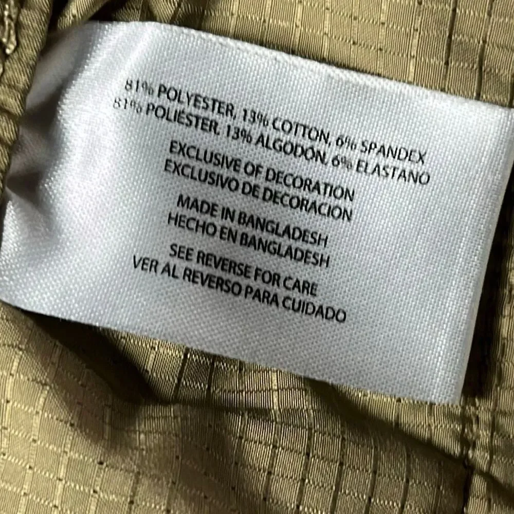 Banana Republic excellent see